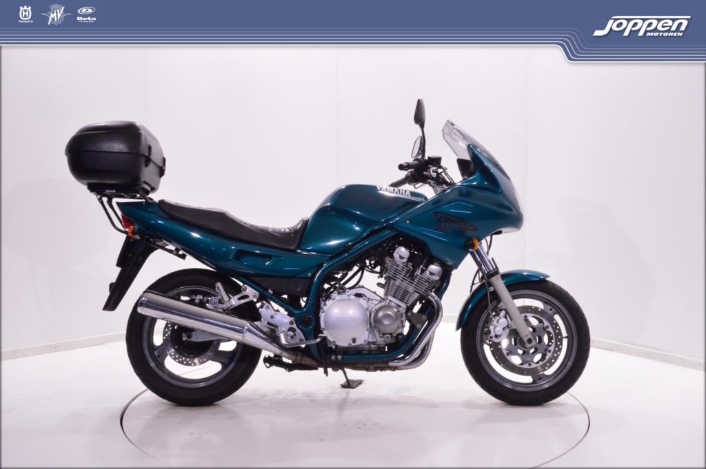 Review motor: YAMAHA XJ 900 - BikeNet