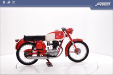 MV Agusta 125 Lusso Sport 1960 rood - Classic