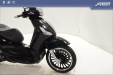 Piaggio Beverly 300 2018 zwart - Scooter