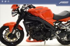 Triumph Speed Triple 1050 2009 oranje - Naked