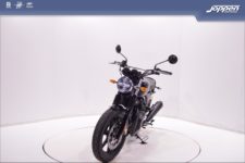 Royal Enfield Interceptor650 Black Edition