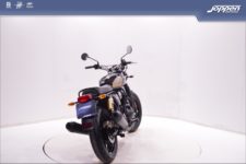 Royal Enfield Interceptor650 Black Edition