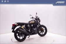 Royal Enfield Interceptor650 Black Edition