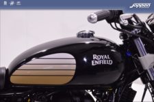 Royal Enfield Interceptor650 Black Edition