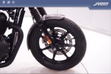 Royal Enfield Interceptor650 Black Edition