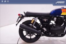 Royal Enfield Interceptor650 Black Edition