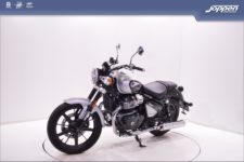Royal Enfield SuperMeteor650 Interstellar