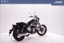 Royal Enfield SuperMeteor650 Interstellar