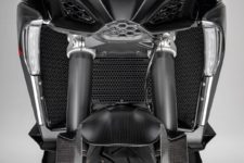 Oil cooler protection grille 1706
