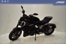 Ducati Diavel V4