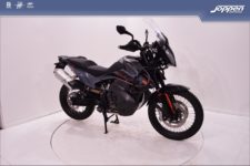 KTM 890 Adventure
