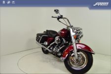 Harley-Davidson® FLHRCI ROAD KING CLASSIC