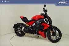 Ducati Diavel V4