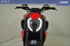 Ducati Diavel V4