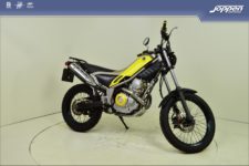 Yamaha XG250 Tricker