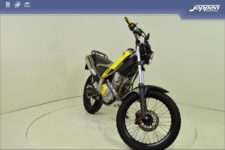 Yamaha XG250 Tricker