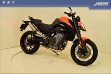 KTM 890 Duke
