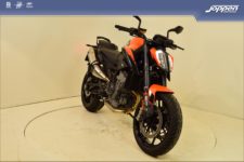 KTM 890 Duke