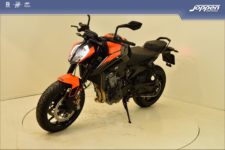 KTM 890 Duke