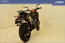 KTM 890 Duke
