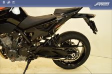 KTM 890 Duke