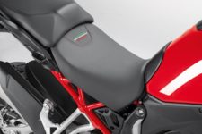 Heated lowered rider seat 1706