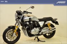Honda CB1100RS