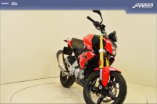 BMW G310R