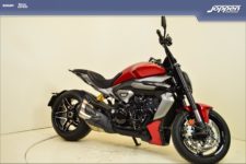Ducati XDiavel V4