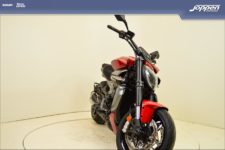 Ducati XDiavel V4