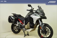Ducati Multistrada V4S Travel&Radar