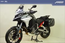 Ducati Multistrada V4S Travel&Radar