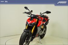 Ducati Streetfighter V2S