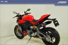 Ducati Streetfighter V2S