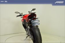 Ducati Streetfighter V2S