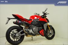 Ducati Streetfighter V2S