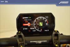 Ducati Streetfighter V2S