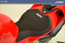 Ducati Streetfighter V2S