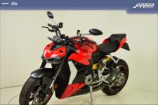 Ducati Streetfighter V2