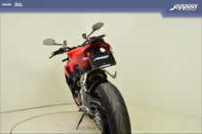Ducati Streetfighter V2