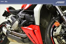 Ducati Streetfighter V2