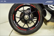 Ducati Streetfighter V2