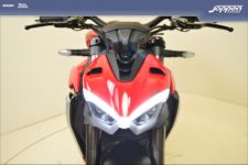 Ducati Streetfighter V2