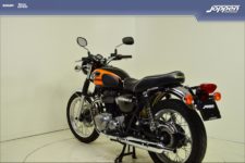 Kawasaki W800