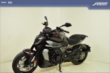 Ducati XDiavel V4