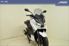 Yamaha X-Max 250