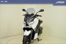 Yamaha X-Max 250