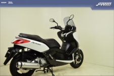 Yamaha X-Max 250
