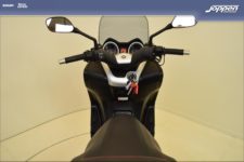 Yamaha X-Max 250