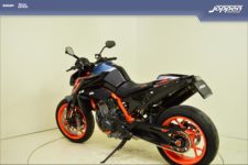 KTM 890Duke R